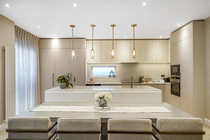 Trevelyan Gardens, London, NW10