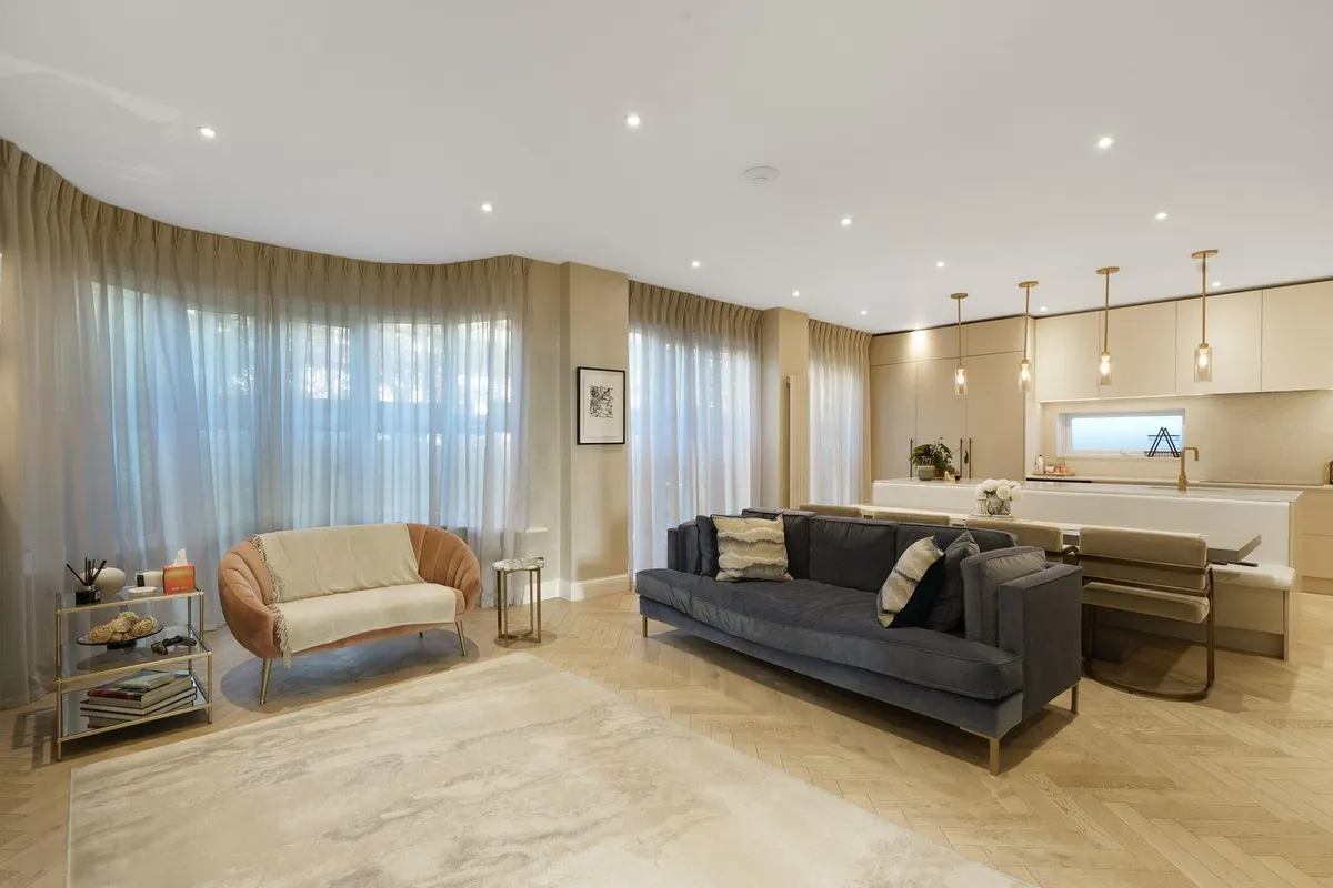 Trevelyan Gardens, London, NW10