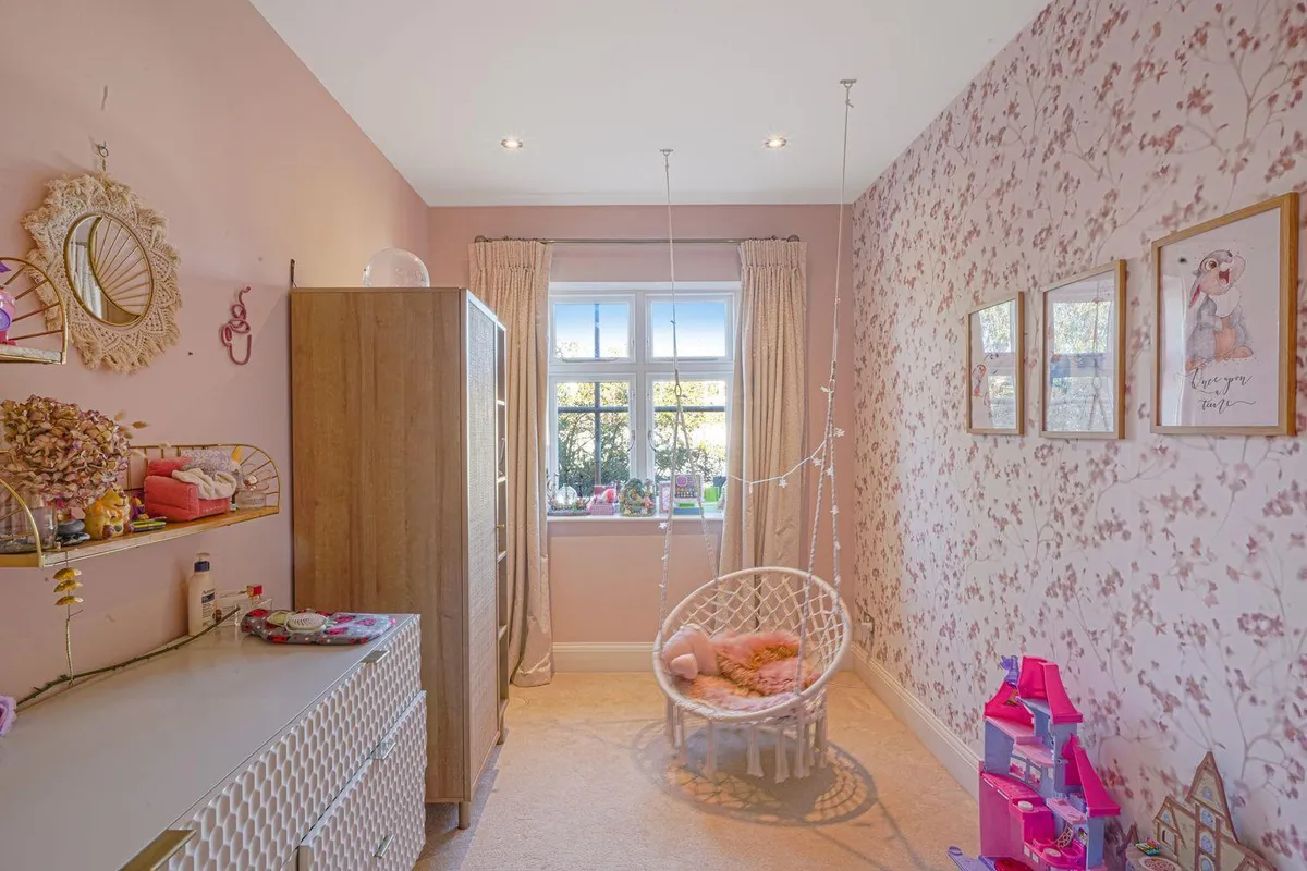 Trevelyan Gardens, London, NW10