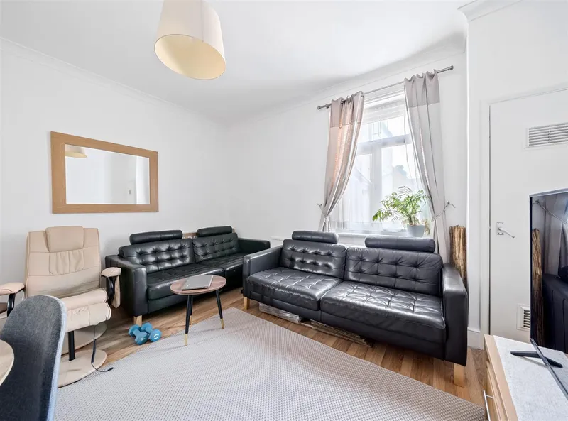 Walm Lane, London, NW2