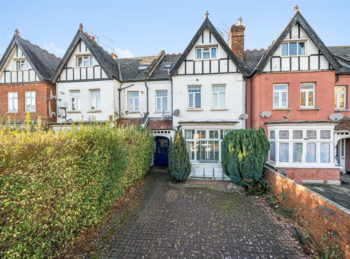 Walm Lane, London, NW2
