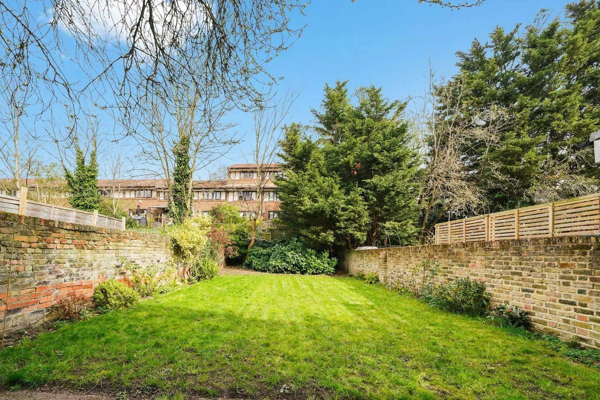 Fordwych Road, London, NW2