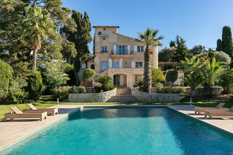 Antibes (Cap d'Antibes), 06160, France