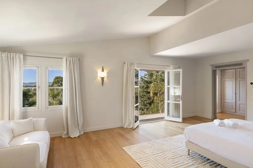 Antibes (Cap d'Antibes), 06160, France