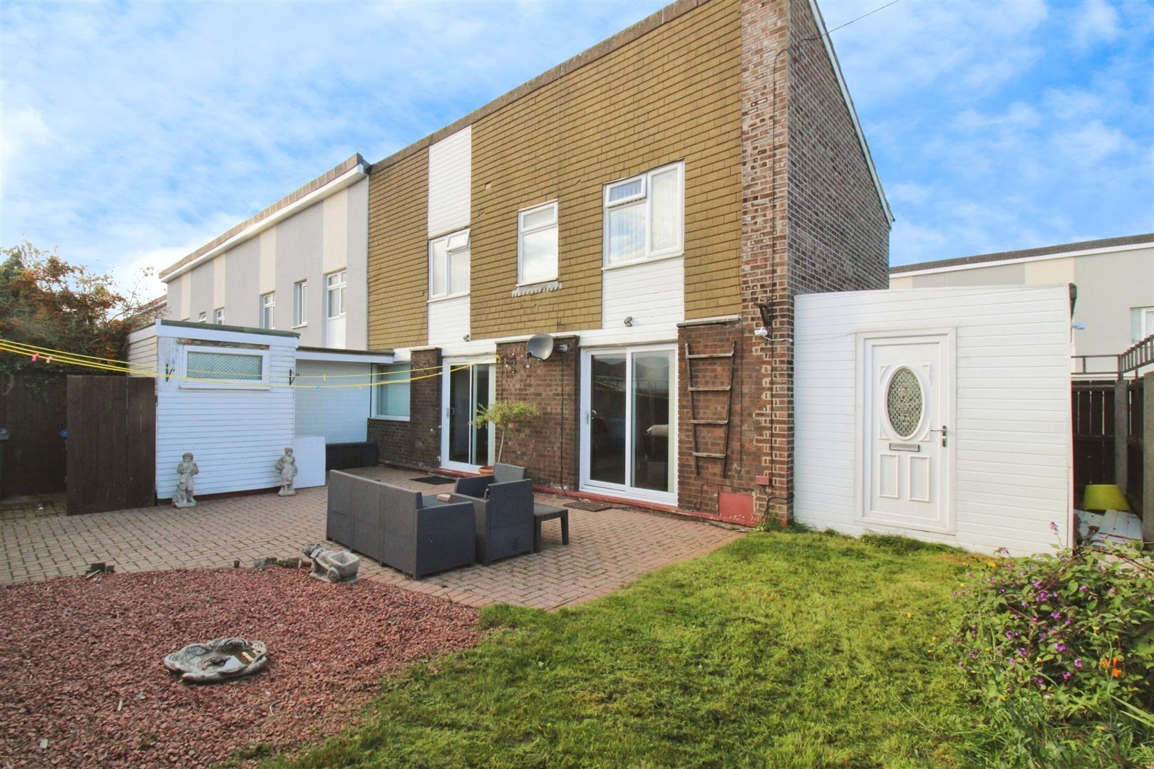 Cadeleigh Close, Bransholme Image 15