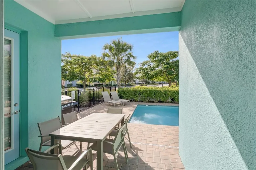 8082 Knee Deep Rd, Kissimmee, FL 34747