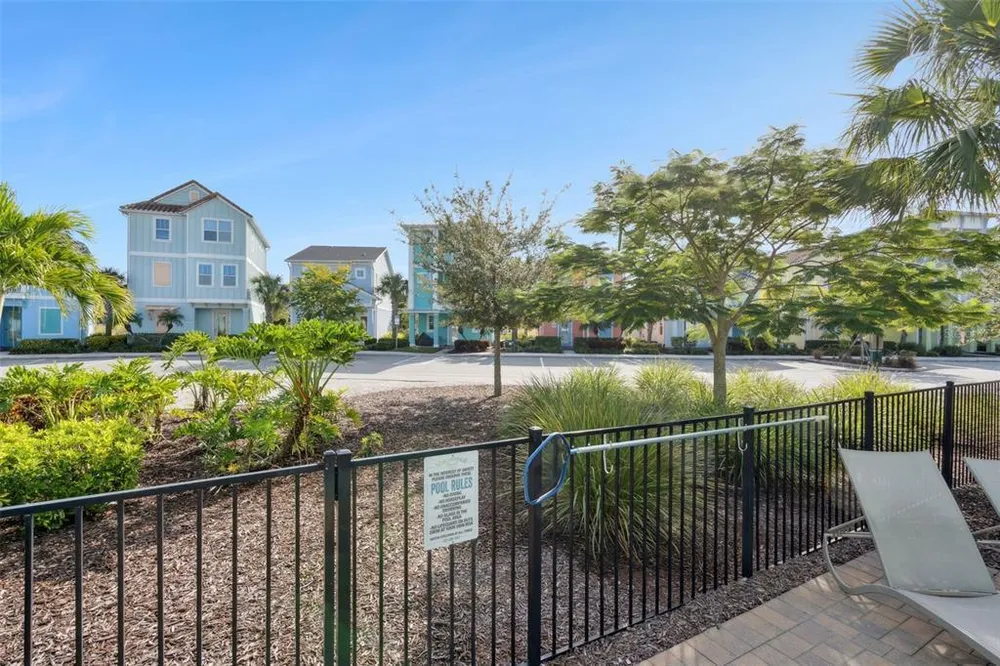 8082 Knee Deep Rd, Kissimmee, FL 34747