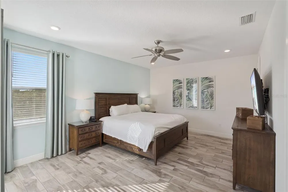 8082 Knee Deep Rd, Kissimmee, FL 34747
