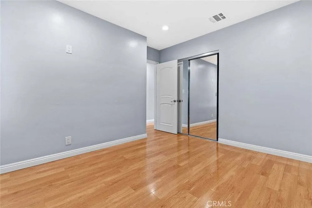 8436 Amboy Ave, Sun Valley, CA 91352