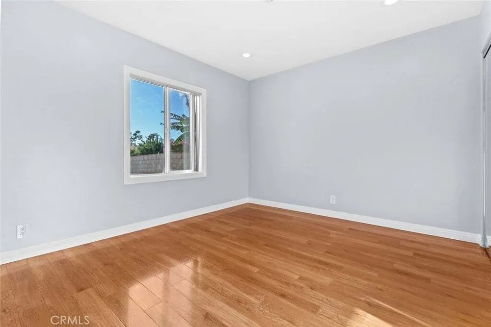 8436 Amboy Ave, Sun Valley, CA 91352