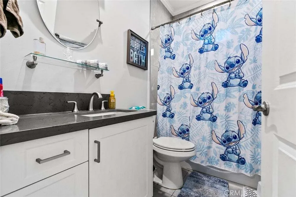 8436 Amboy Ave, Sun Valley, CA 91352
