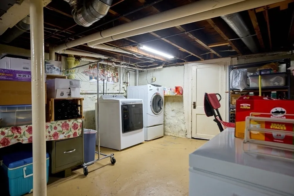 72 Oakland Ave, Quincy, MA 02170