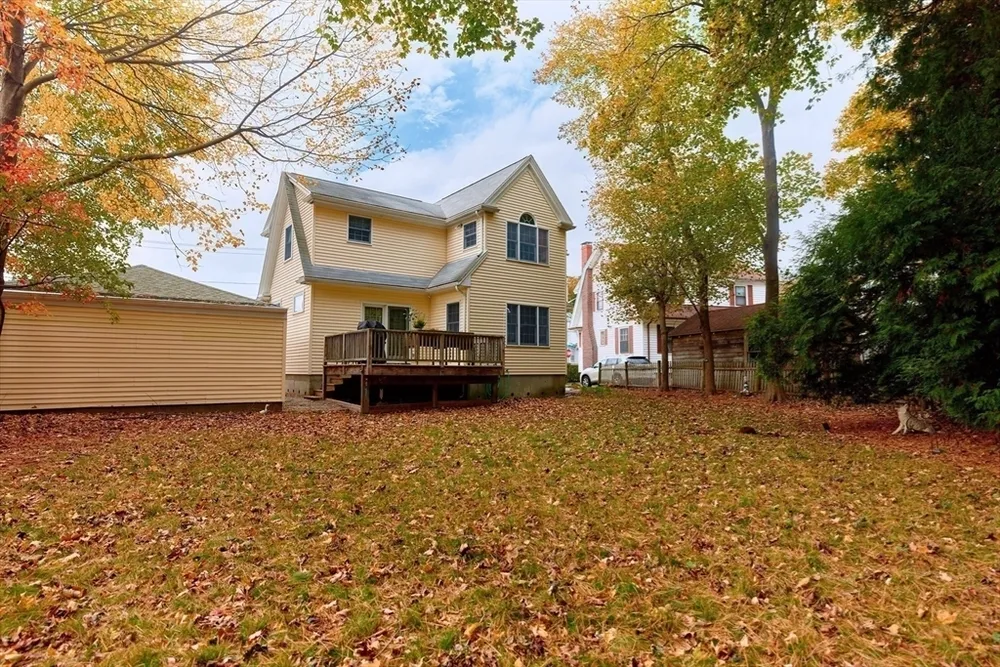72 Oakland Ave, Quincy, MA 02170