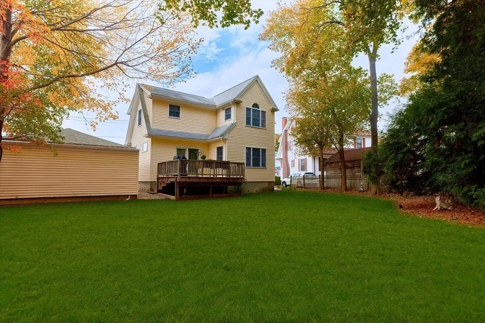 72 Oakland Ave, Quincy, MA 02170