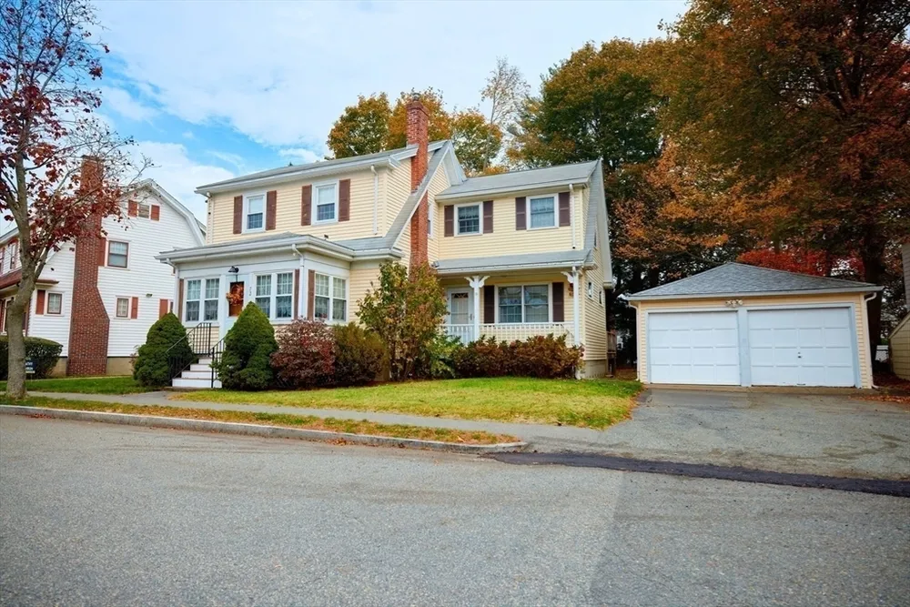 72 Oakland Ave, Quincy, MA 02170