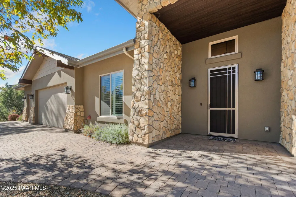 1476 Sierry Peaks Dr, Prescott, AZ 86305