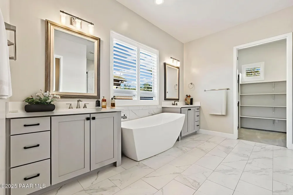1476 Sierry Peaks Dr, Prescott, AZ 86305