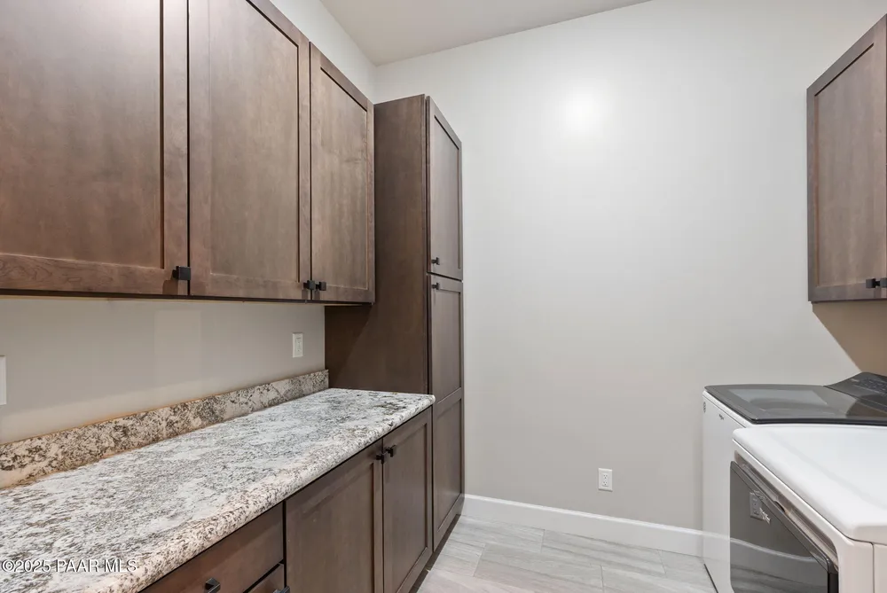 1476 Sierry Peaks Dr, Prescott, AZ 86305
