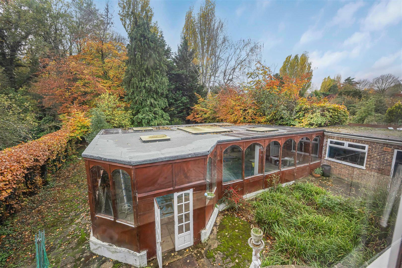 Dove House Crescent, Slough Image 21