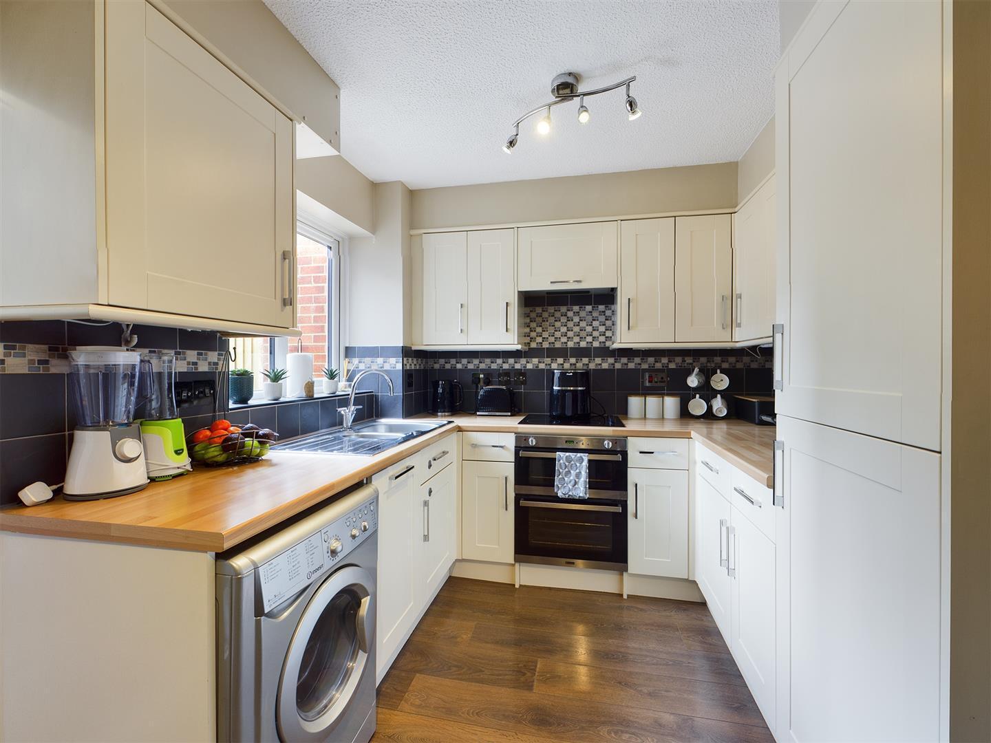 Graveney Road, Maidenbower Image 4