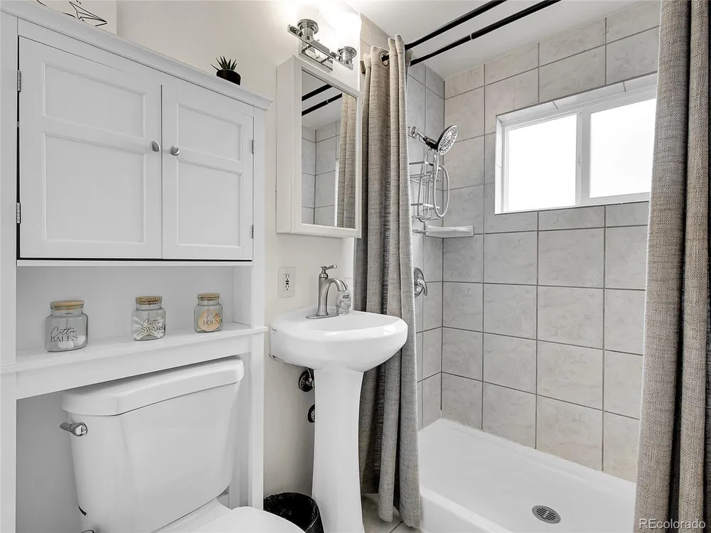1536 Benton St, Lakewood, CO 80214