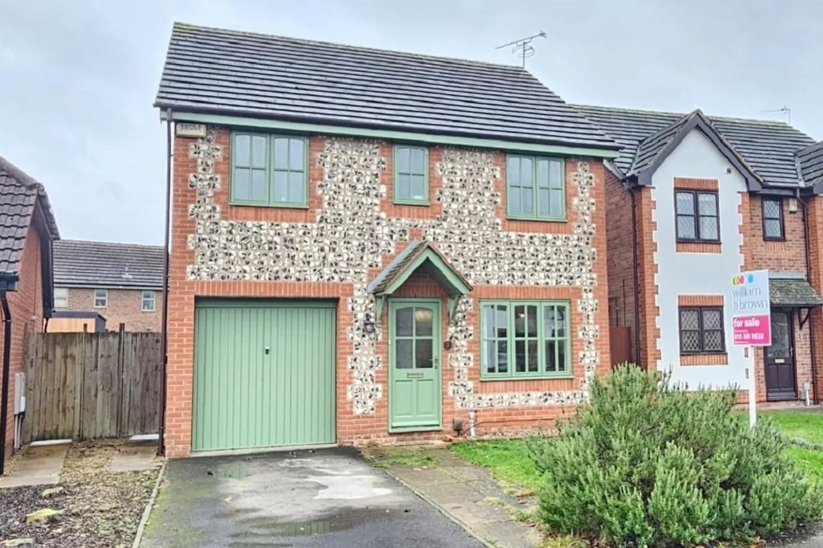 Ashness Close, Gamston, NOTTINGHAM