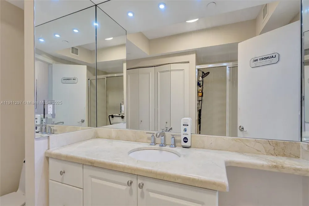 20281 E Country Club Dr, Aventura, FL 33180