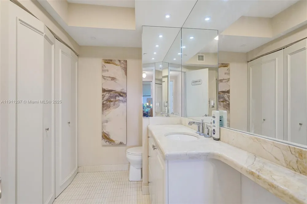 20281 E Country Club Dr, Aventura, FL 33180