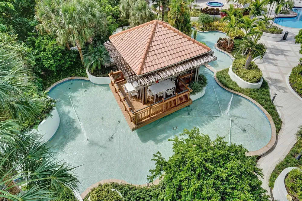 20281 E Country Club Dr, Aventura, FL 33180