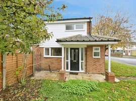 Wallers Way, Hoddesdon photo