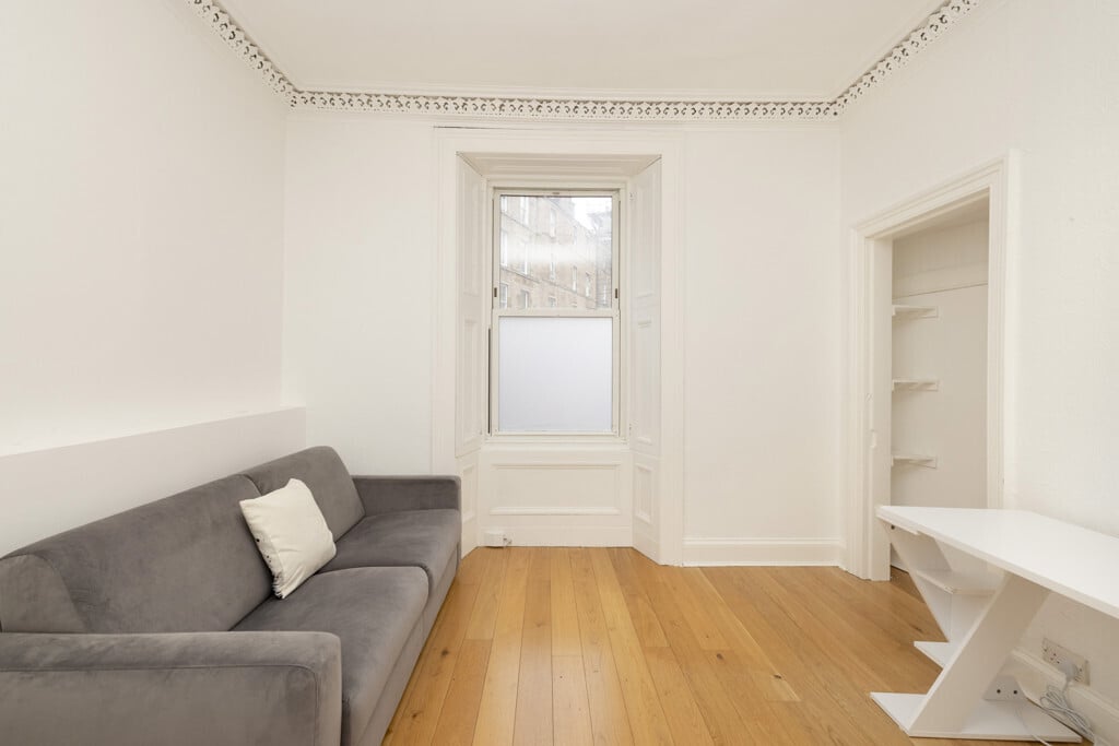 6 (PF2) Drumdryan Street, Tollcross, Edinburgh, EH3 9LA Image 5