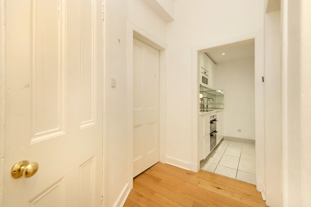 6 (PF2) Drumdryan Street, Tollcross, Edinburgh, EH3 9LA Image 13