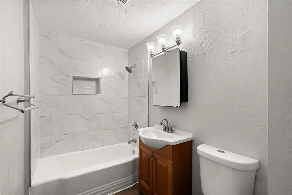 76 Bellevue St, Boston, MA 02125