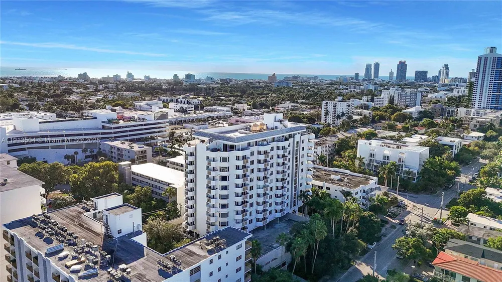 1621 Bay Rd, Miami Beach, FL 33139