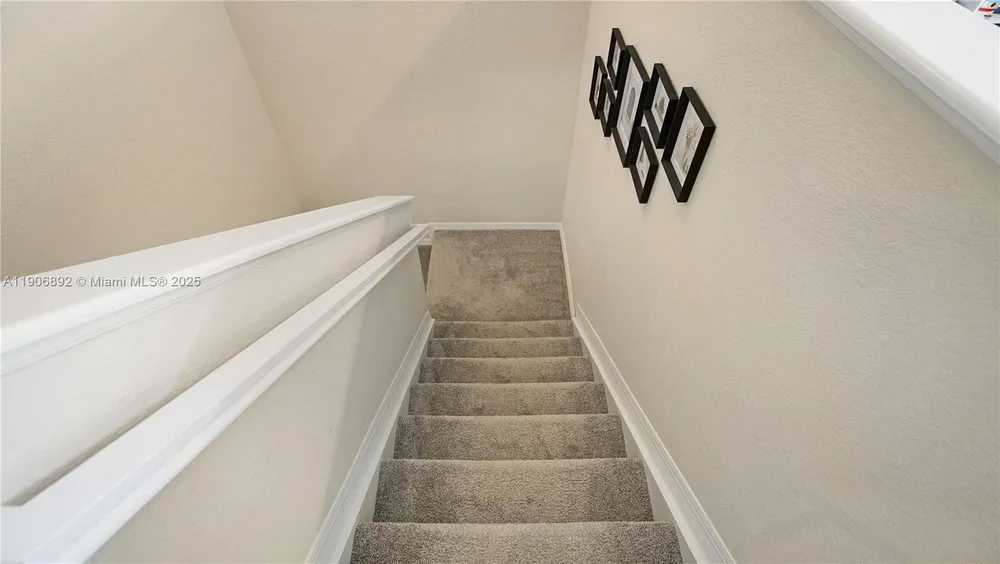 8605 Patron Ln, Lake Worth, FL 33467