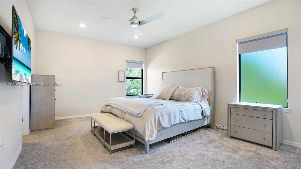 8605 Patron Ln, Lake Worth, FL 33467