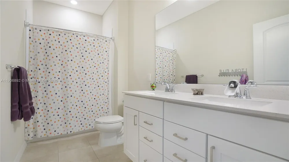 8605 Patron Ln, Lake Worth, FL 33467
