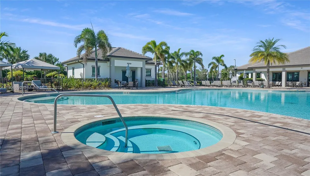 8605 Patron Ln, Lake Worth, FL 33467