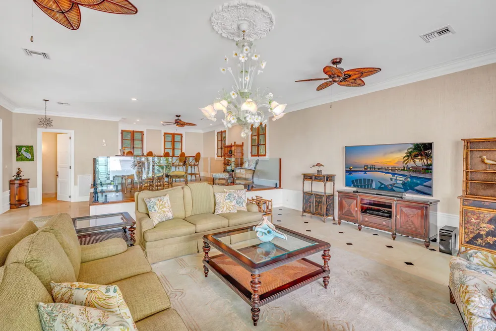 205 15th Circle, Key Colony Beach, FL 33051