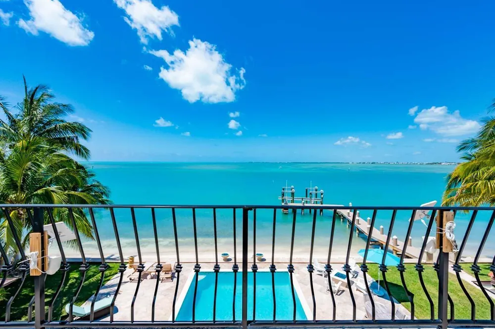 205 15th Circle, Key Colony Beach, FL 33051
