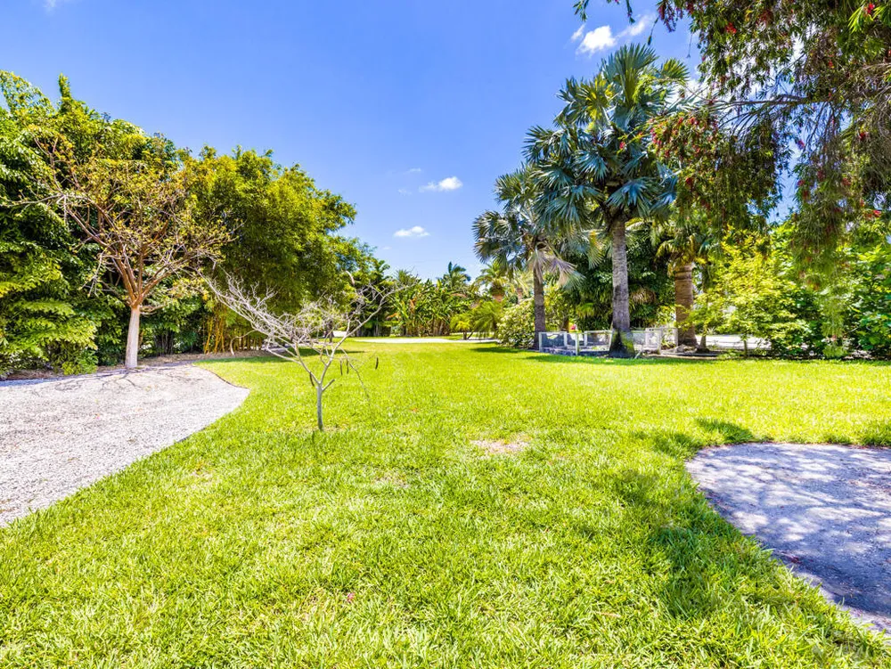 205 15th Circle, Key Colony Beach, FL 33051