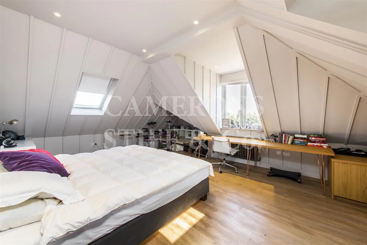 Aylestone Avenue, London NW6