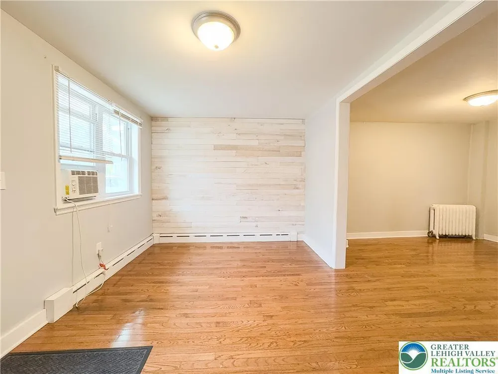 315 Brodhead St, Easton, PA 18042