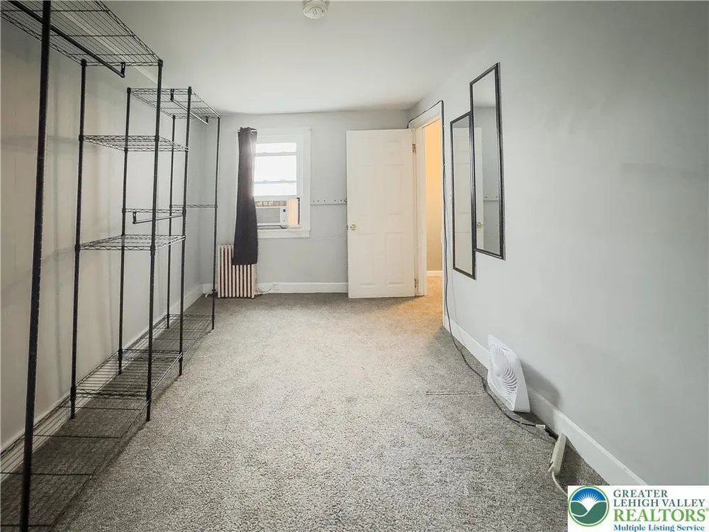315 Brodhead St, Easton, PA 18042
