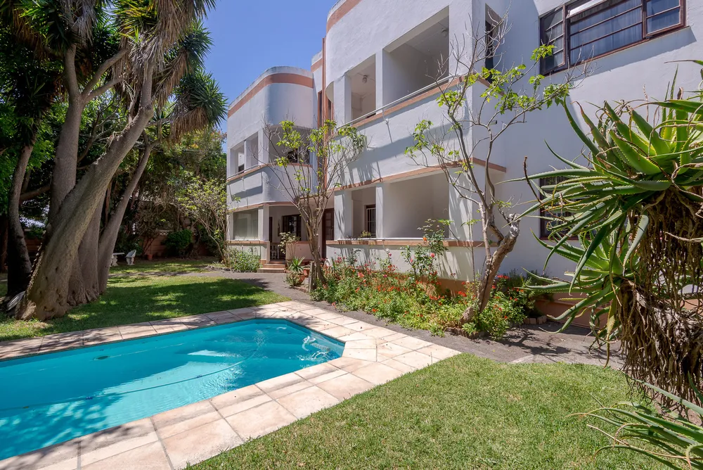 South Africa, Western Cape, Plumstead, Main Road, 81