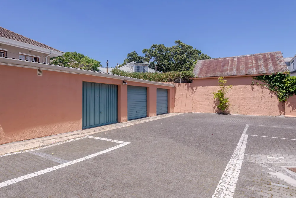 South Africa, Western Cape, Plumstead, Main Road, 81