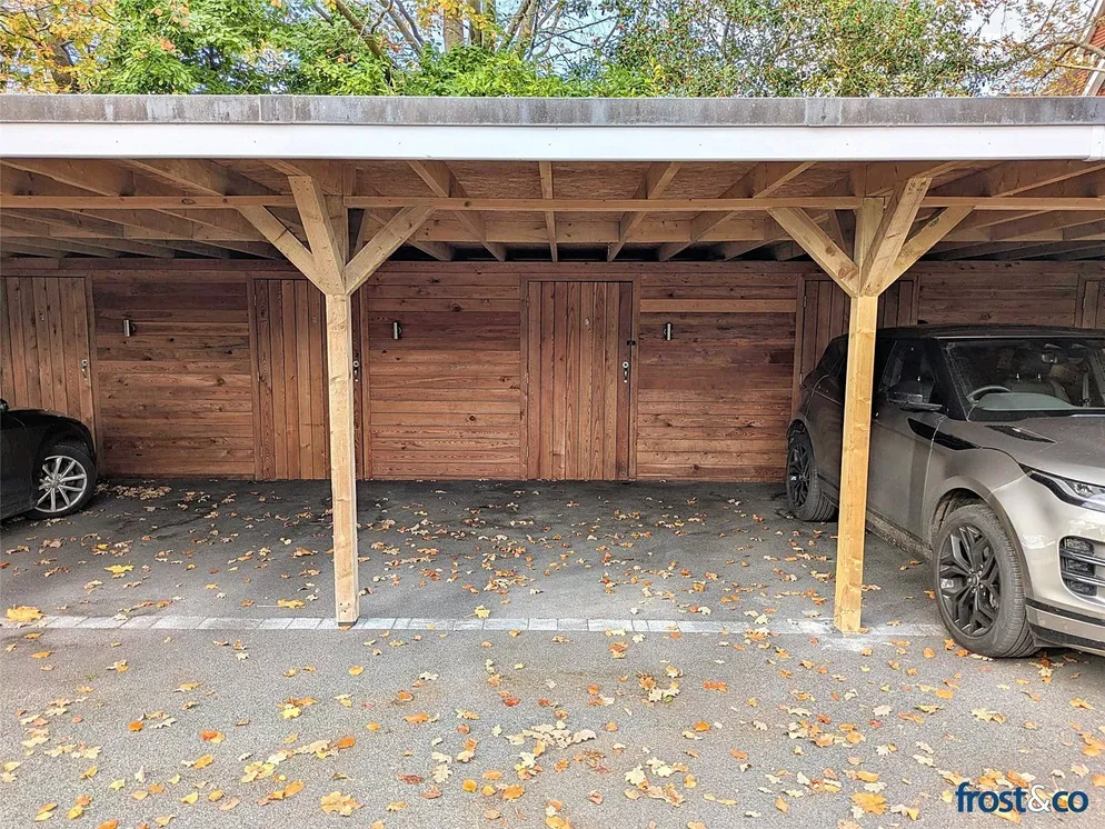 Property carousel item 17