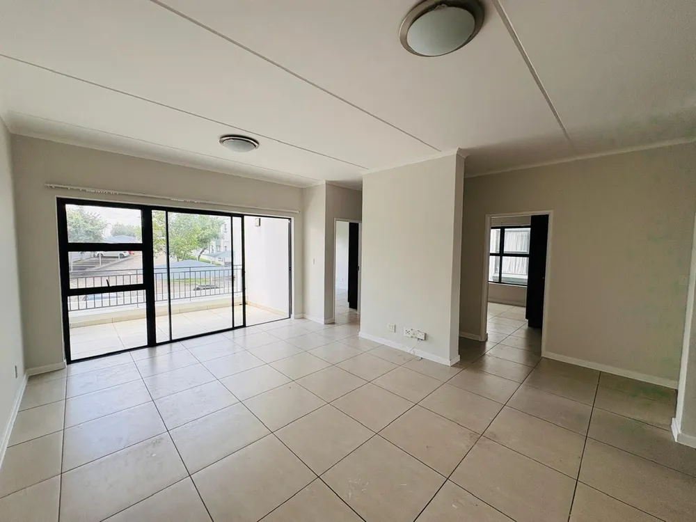 South Africa, Gauteng, Greenstone Hill, Hord Drive, 74