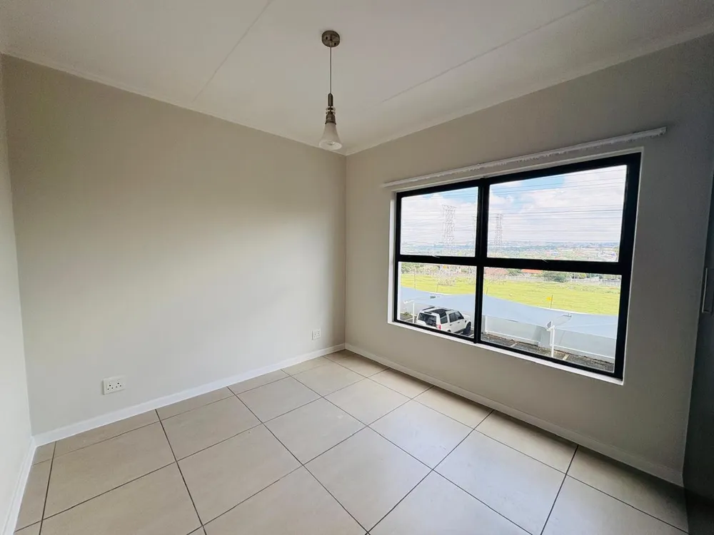 South Africa, Gauteng, Greenstone Hill, Hord Drive, 74