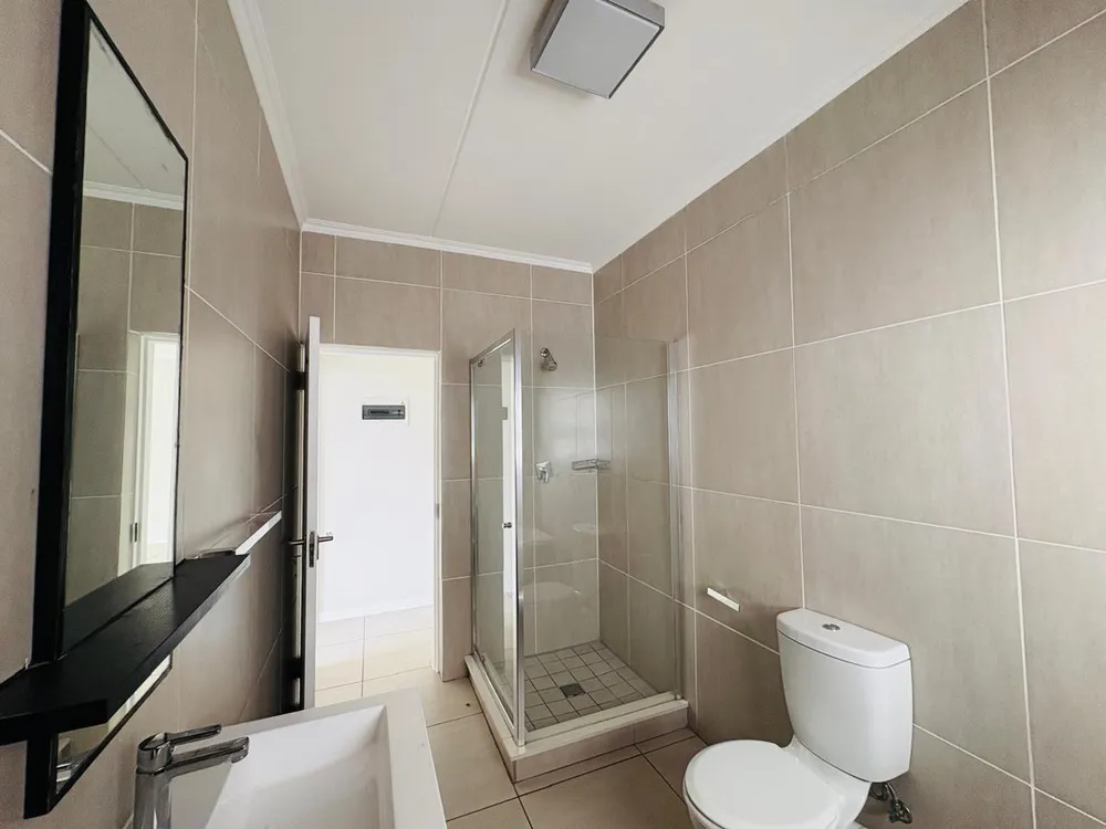 South Africa, Gauteng, Greenstone Hill, Hord Drive, 74